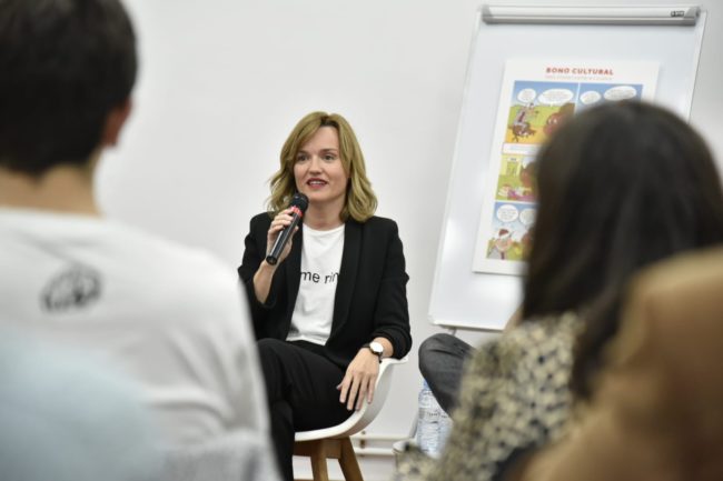 e606fd81-510e-49e8-beec-91b77c530d86