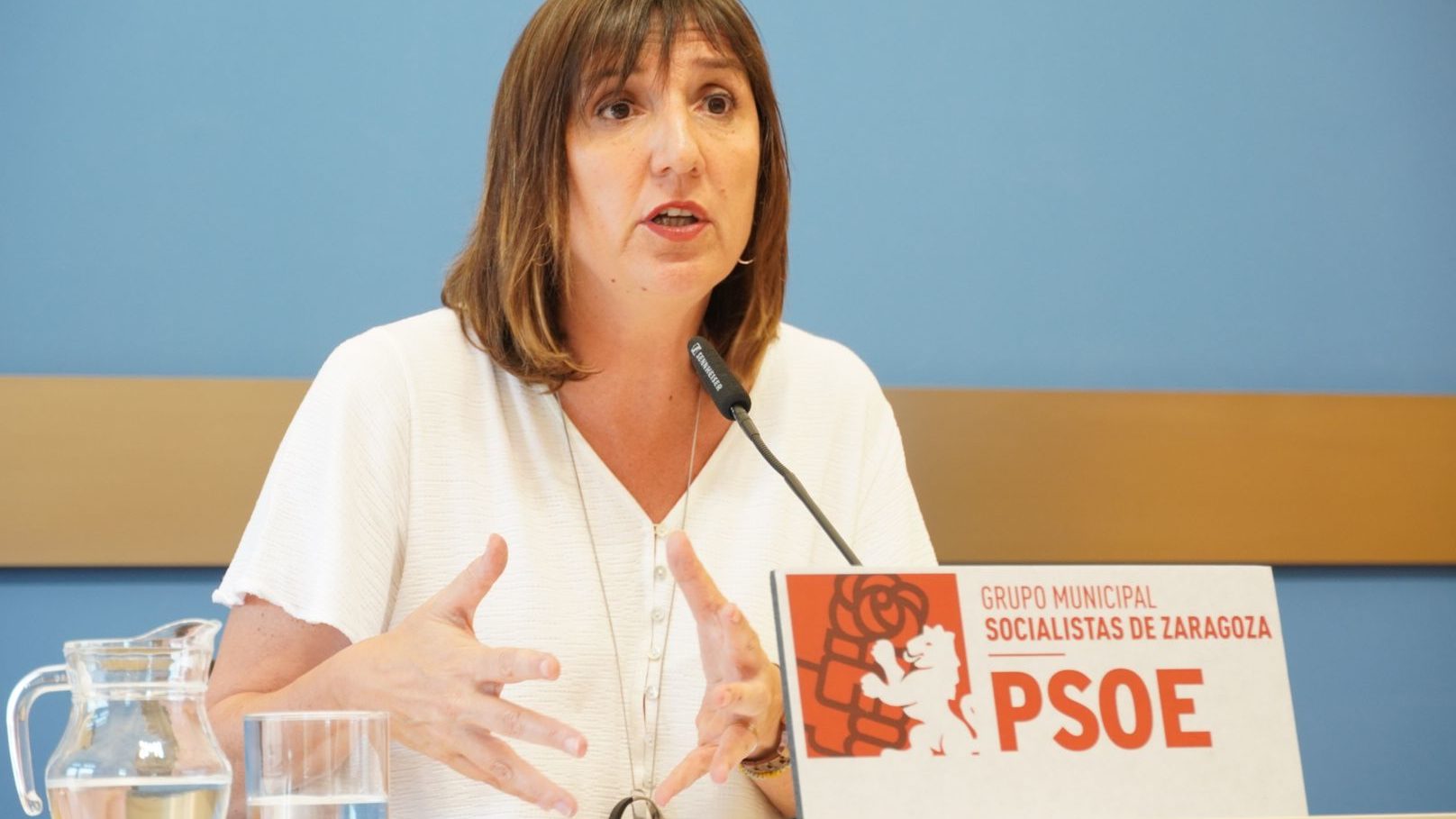 Lola-Ranera-Rueda-de-prensa-facturas-sin-contrato-camara-de-cuentas-denuncia